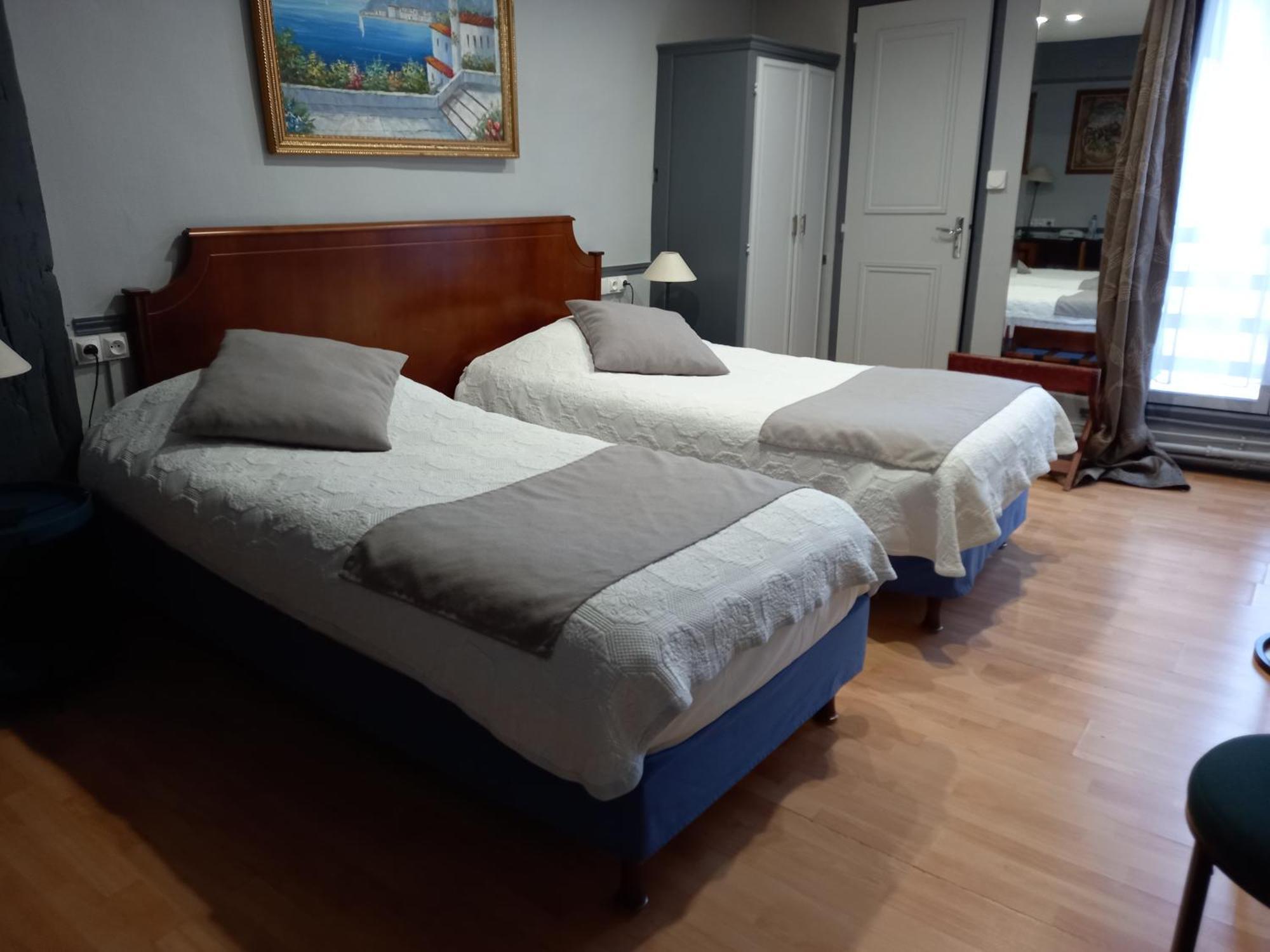 Brit Hotel Comtes De Champagne - Troyes Centre Historique エクステリア 写真